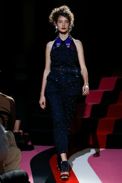 Look 33